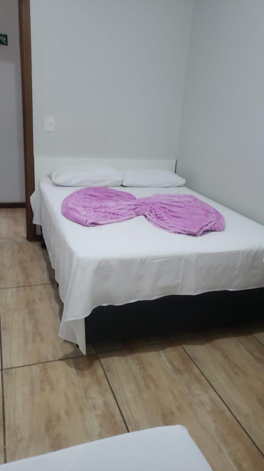 Pousada Leatis Marilia Bagian luar foto