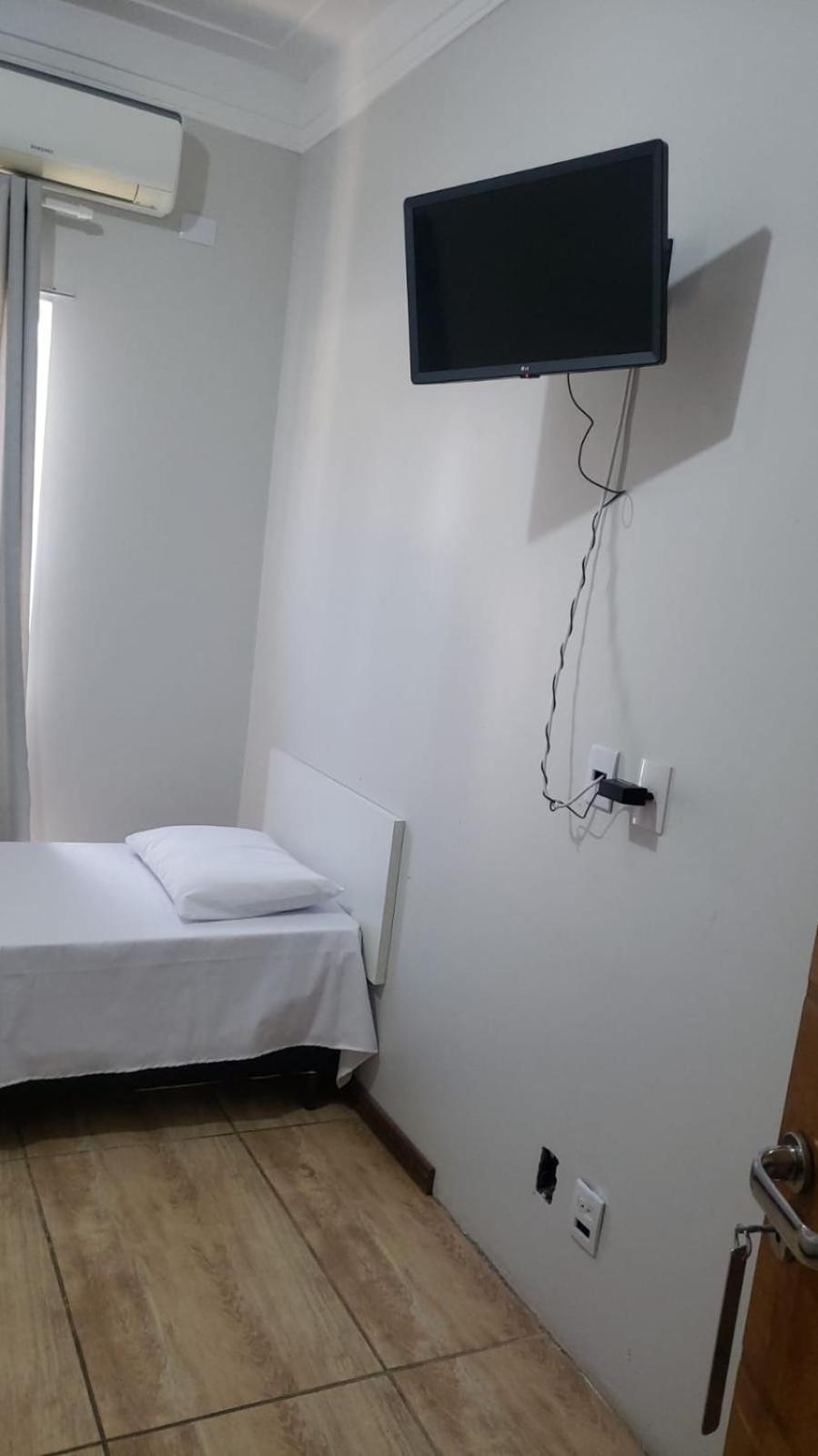 Pousada Leatis Marilia Bagian luar foto